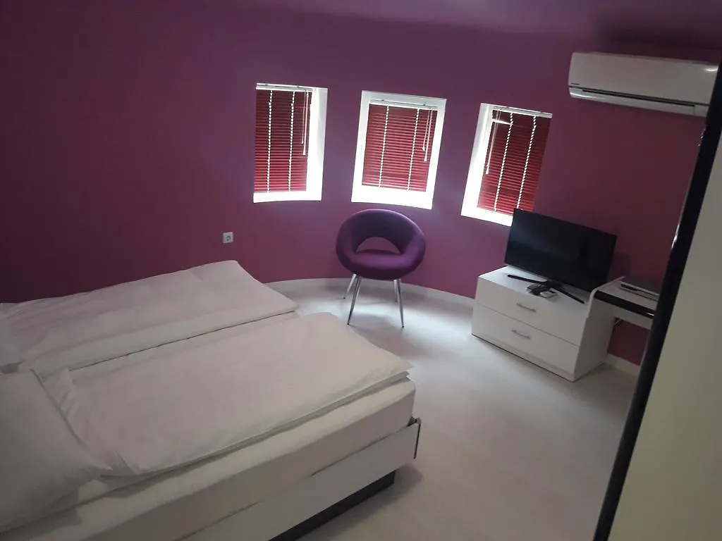 Shishkova 3 Apartment Varna