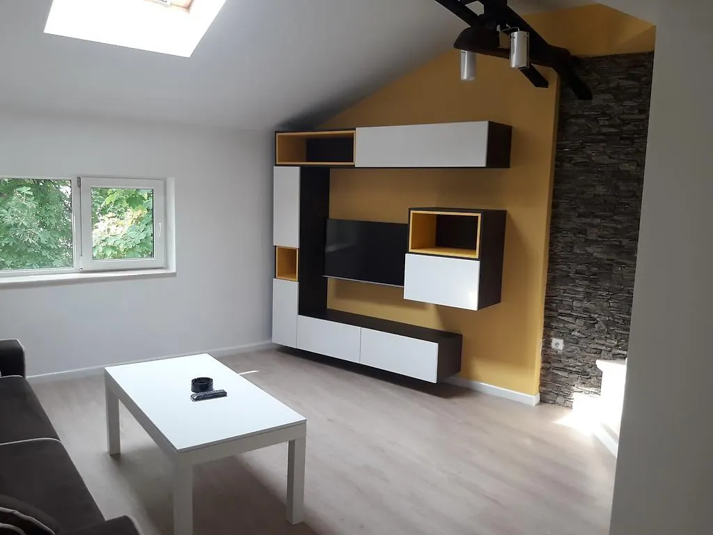 Shishkova 3 Apartment Varna